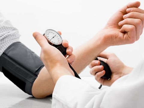 如何按等级治疗高血压？