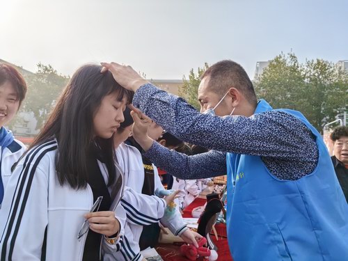 非遗五绝指针进校园受关注