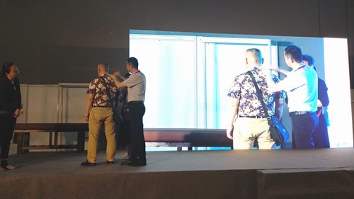 �Ž�����ʦ�����η������չʾ���ָ���Ʒ�