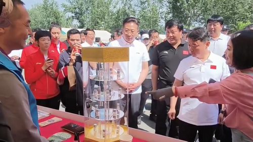 ������ҽָ���Ʒ��ܵ����쵼��ֿ϶�